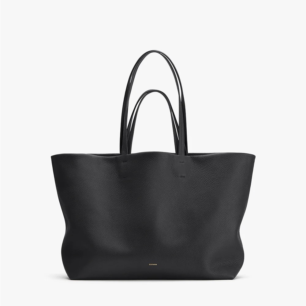 Cuyana Classic Easy Tote in Black